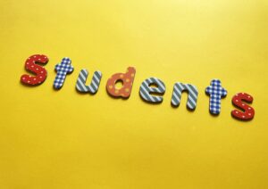 Dunia Mahasiswa Sekarang: Tantangan dan Peluang di Era Modern